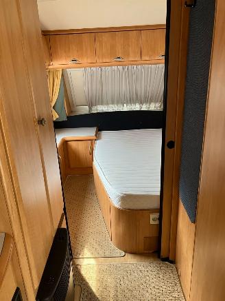 Hobby  Excellent 540 UF + Voortent picture 4