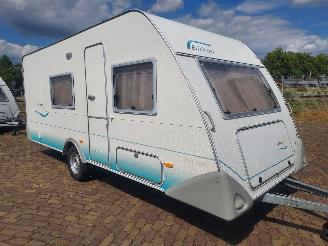skadebil auto Eifelland 208 Stapelbed 500 Holiday 2001/7