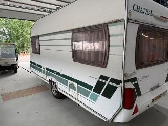 krockskadad bil caravan Chateau  Calista 463C 2004/6