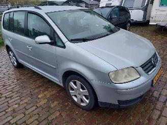Avarii autoturisme Volkswagen Touran 1.4 benzine 2006/8