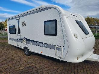 krockskadad bil caravan Hobby  Excellent 560 UFE Mover en Omnistor 2012/2
