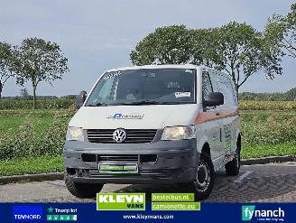 damaged passenger cars Volkswagen  1,9 2008/10