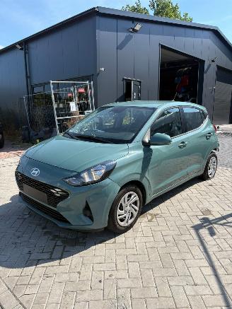 krockskadad bil auto Hyundai I-10  2024/1