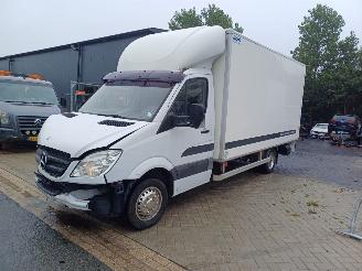 krockskadad bil bedrijf Mercedes Sprinter 519 AUTOMAAT LWB 2013/10