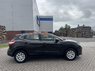 Uttjänta bilar auto Nissan Qashqai 1.5 DCI  81Kw AIRCO 2015/1