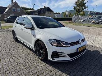damaged passenger cars Volkswagen Golf 2.0 TSI GTI 230 Pk 2018/8