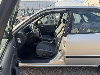 Toyota Corolla 1.6 VVT-i picture 10