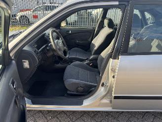 Toyota Corolla 1.6 VVT-i picture 9