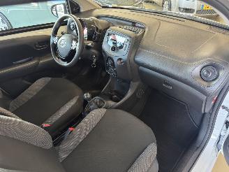 Toyota Aygo 1.0 VVT-i X Fun  AIRCO picture 16