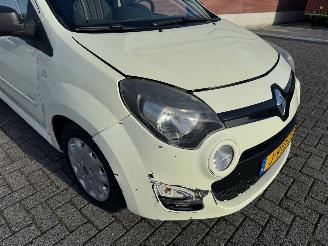 Renault Twingo 1.2 16V AIRCO picture 8