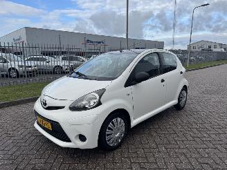 Auto incidentate Toyota Aygo 1.0 VVT-i  50Kw AIRCO 2013/8