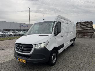krockskadad bil bedrijf Mercedes Sprinter 317 CDI Automaat Clima Euro6 2022/1