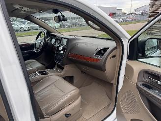 Chrysler Town & Country 3.6 V6 Navi - Clima picture 22