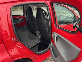 Peugeot 107 1.0 12V XS  AIRCO picture 15