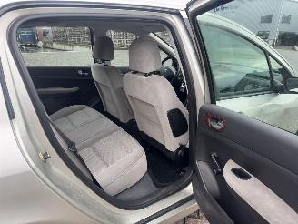 Peugeot 307 2.0 16V AUTOMAAT picture 23
