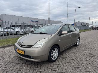 Avarii autoturisme Toyota Prius 1.5 VVT-i  57Kw Airco - Navi 2005/7