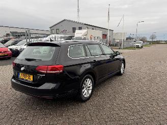 Volkswagen Passat 1.6 TDI Clima - Navi picture 3