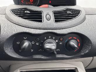 Renault Twingo 1.2 Authentique AIRCO picture 23