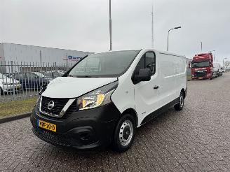 Vaurioauto  commercial vehicles Nissan NV300 1.6 DCI  AIRCO - NAVI - Euro6 2019/6