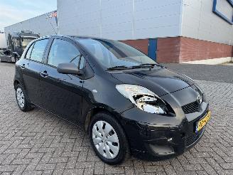 Toyota Yaris 1.3 VVTi 74kw AIRCO picture 4