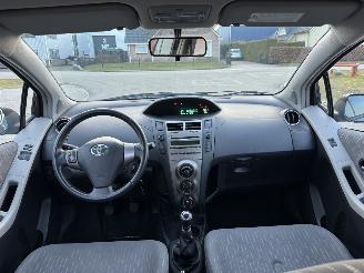 Toyota Yaris 1.3 VVTi 74kw AIRCO picture 12