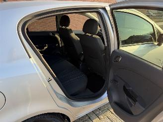 Opel Corsa 1.4 16V Edition AIRCO picture 14