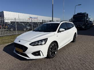 damaged passenger cars Ford Focus 2.0 110Kw ST Line 2019/9