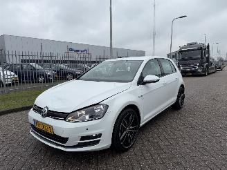 Vaurioauto  passenger cars Volkswagen Golf 1.4 TGI 81Kw Clima - Navi 2016/9