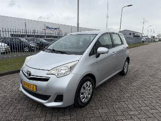 Avarii autoturisme Toyota Verso S 1.3 VVT-i  AIRCO 2011/8