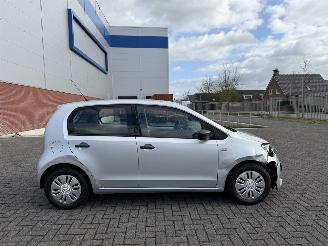 Volkswagen Up! 1.0 44Kw  AIRCO picture 5