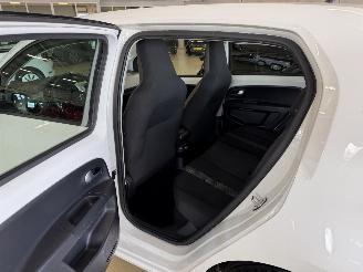 Volkswagen Up! 1.0 High Up AUTOMAAT picture 15