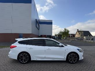 Ford Focus 1.0 EcoBoost Hybrid ST Line picture 5
