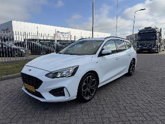 Damaged car Ford Focus 1.0 EcoBoost Hybrid ST Line 2021/4