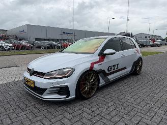 Auto incidentate Volkswagen Golf 2.0 GTI Performance 245PK 2017/1