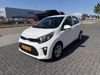 Unfallwagen Kia Picanto 1.0 49Kw AIRCO Euro6 2024/5