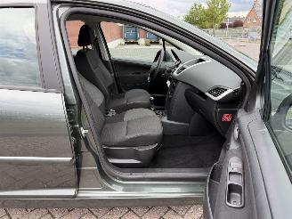 Peugeot 207 1.4 VTi Style AIRCO picture 24