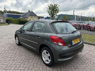 Peugeot 207 1.4 VTi Style AIRCO picture 3