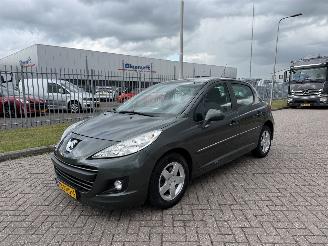 uszkodzony samochody osobowe Peugeot 207 1.4 VTi Style AIRCO 2011/1