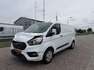 Ford Transit Custom 2.0 TDCi 96Kw L2  Navi - Euro6 picture 2