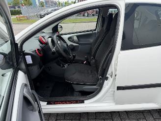 Peugeot 107 1.0 12V Sublime AIRCO picture 14