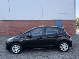 Peugeot 208 1.2 Pure Tech 60Kw AIRCO picture 2