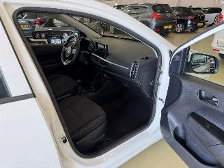 Kia Picanto 1.0 49kw  Airco picture 20