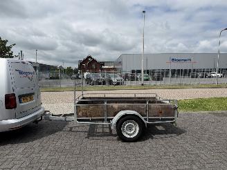 krockskadad bil aanhanger -   2000/1