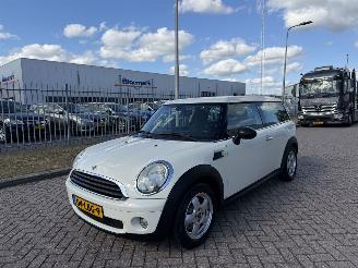 Schadeauto Mini Clubman 1.4 70 kw AIRCO 2010/3