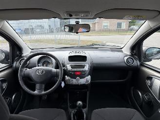 Toyota Aygo 1.0 VVT-i Now 50kw AIRCO picture 12