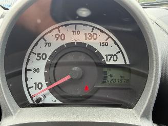 Toyota Aygo 1.0 VVT-i Now 50kw AIRCO picture 18