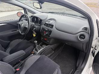 Fiat Punto Evo 0.9 TwinAir Lounge  Clima picture 17