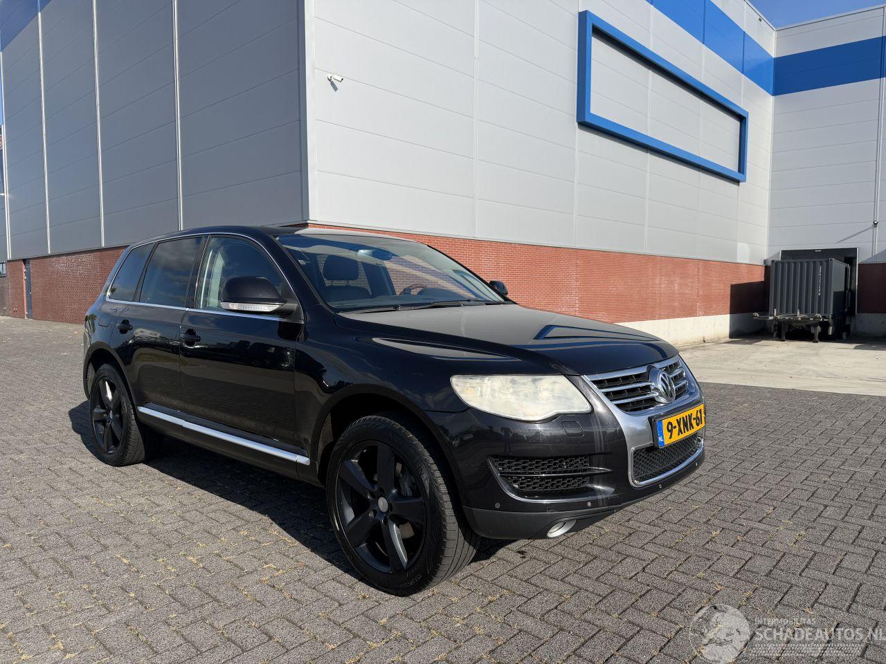 Volkswagen Touareg 3.0 V6 TDI 165Kw Clima - Luchtvering