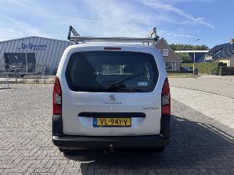 Peugeot Partner 1.6 HDI 66kw AIRCO picture 7