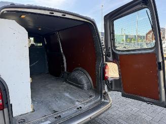Volkswagen Transporter 2.0 TDI 110Kw DSG picture 13